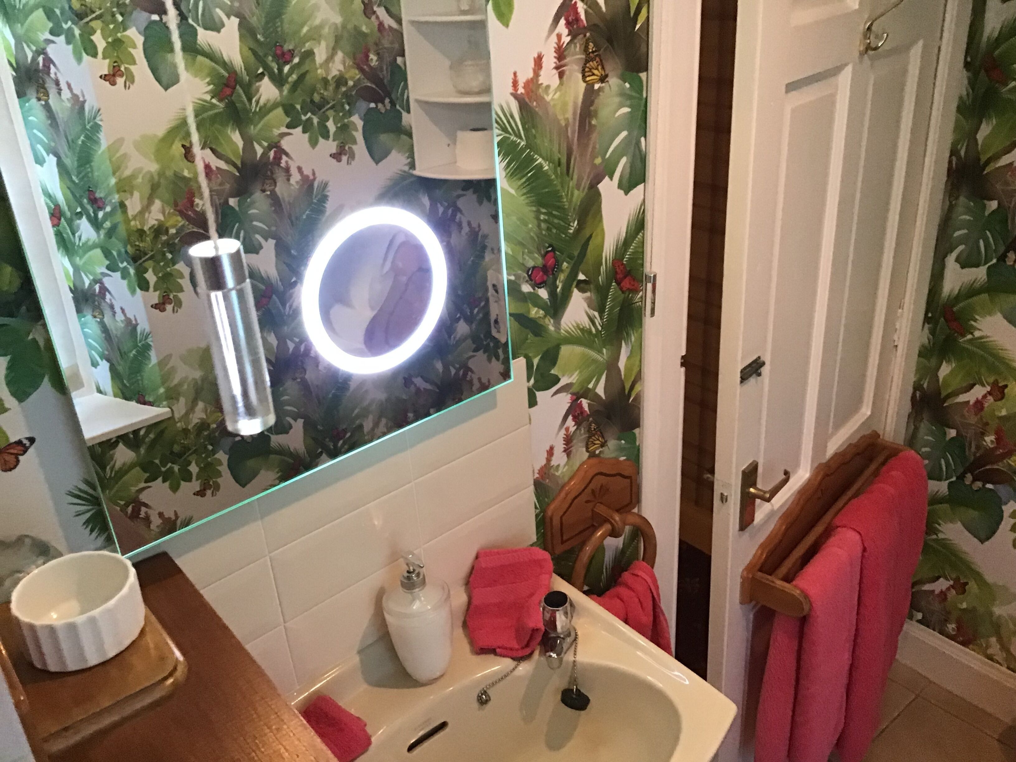 double room | bathroom sink