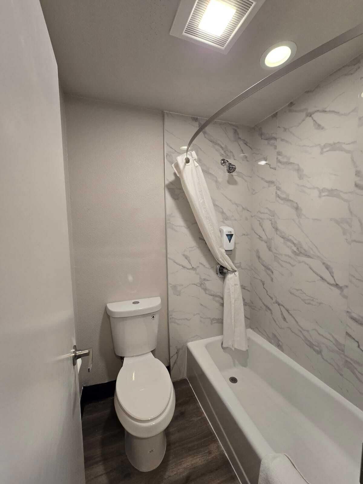 Photo - Hyland Inn near Legoland