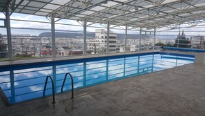 屋内プール