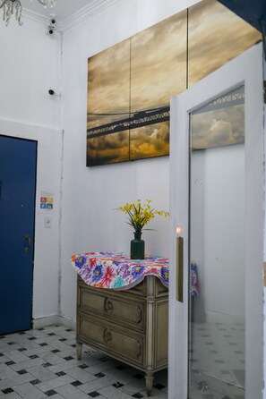 Property entrance - The Adrian (San Francisco)