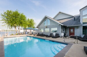 Seasonal outdoor pool
