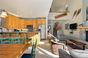 Maison mitoyenne, 3 chambres | Cuisine privée | Réfrigérateur, micro-ondes, four, lave-vaisselle