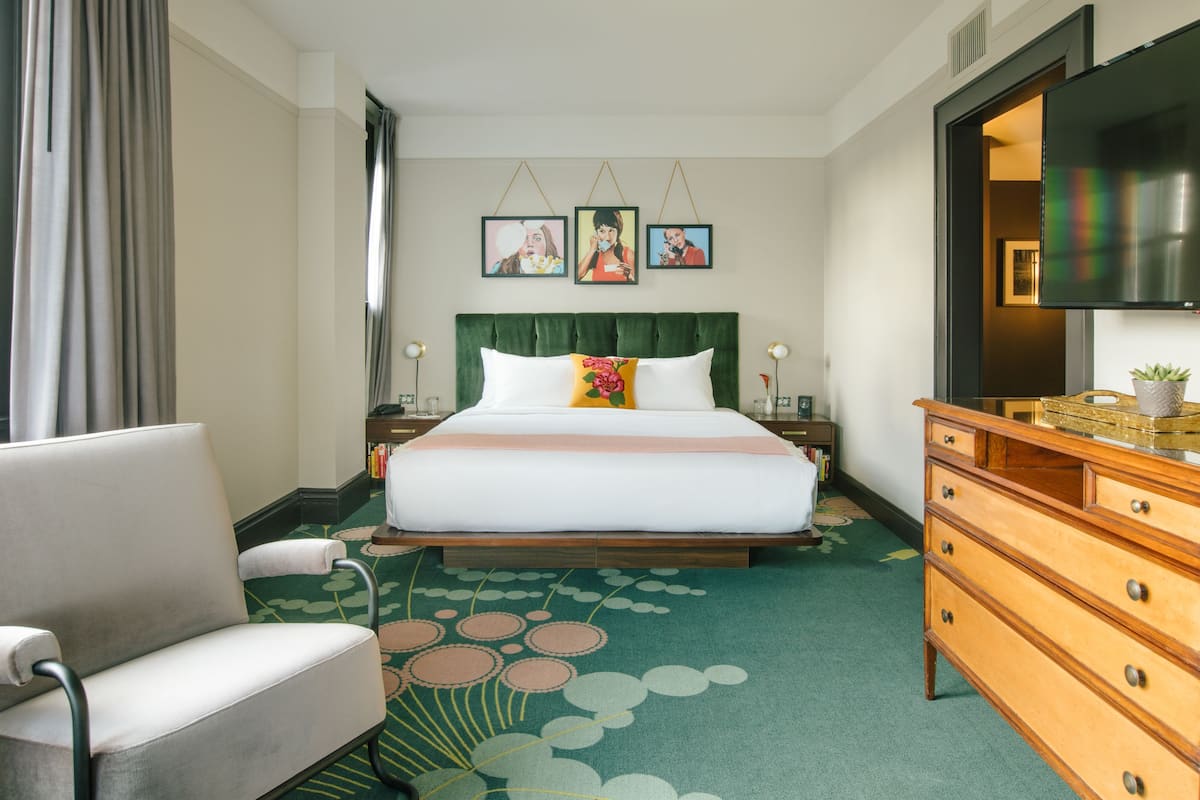 Grand Room | Ropa de cama de alta calidad, wifi gratis y ropa de cama