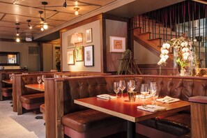 Dîner et brunch servis sur place