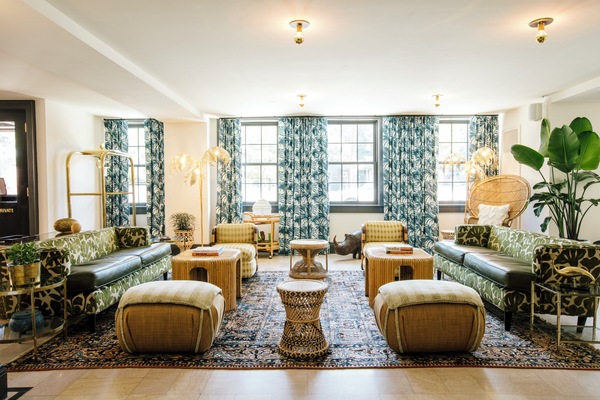 Sala de estar en el lobby