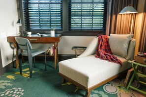 Grand Room | Premium bedding, free WiFi, bed sheets - Hotel Clermont (Atlanta)