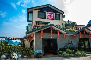 Exterior - Peach Blossom River Resort (Guilin)