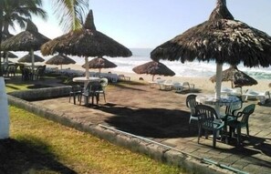 Hồ bơi ngoài trời 