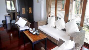 Beach Front Deluxe Room | Oleskelualue