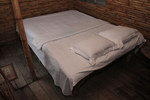 Elite House | Premium bedding, desk, bed sheets