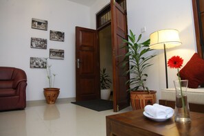 Lobby - Rohini Residence (Seeduwa - Katunayake)