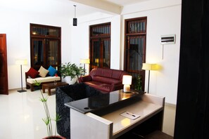 Lobby - Rohini Residence (Seeduwa - Katunayake)