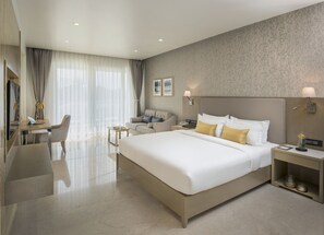 Executive Double or Twin Room, Pool View, Poolside