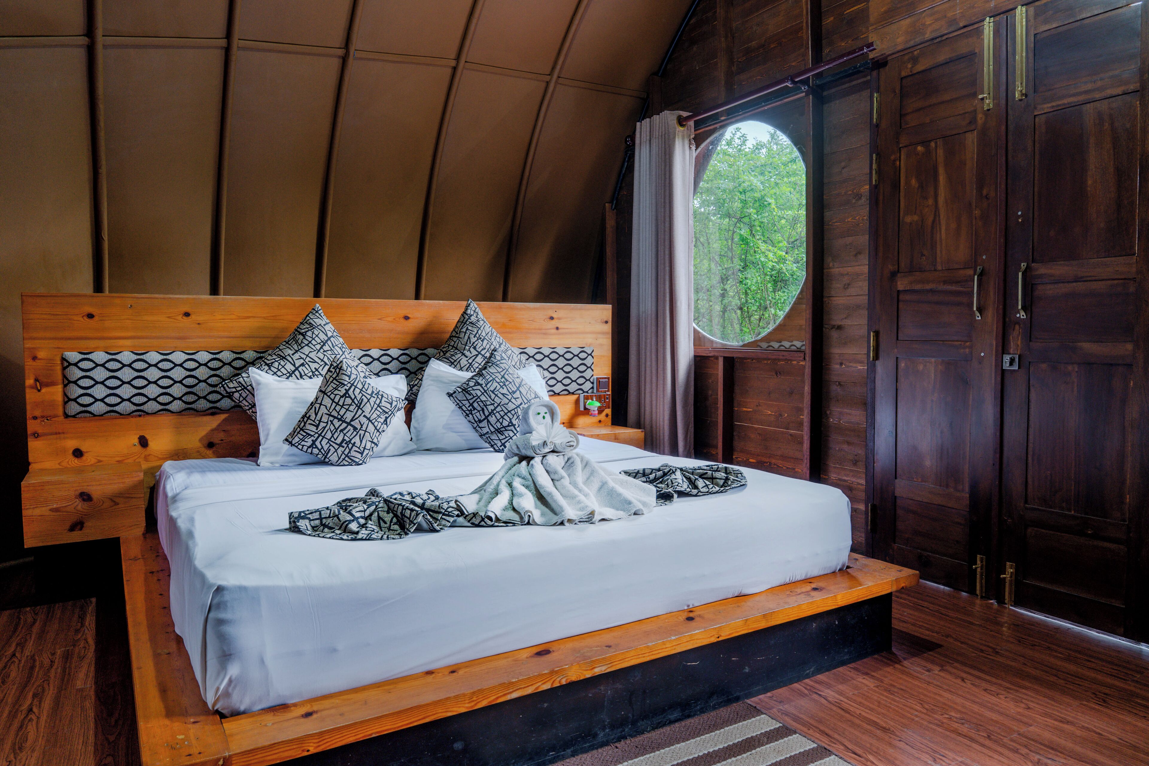Glamping Tent | 1 phòng ngủ, bộ trải giường 
