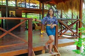 Breakfast, lunch and dinner served - Leopard Nest in Yala (Tissamaharama)