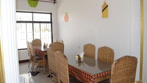 Free daily buffet breakfast - Vamos Hotel Mafinga (Mafinga)