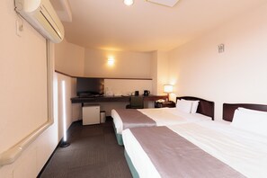 Desk, laptop workspace, free WiFi, bed sheets