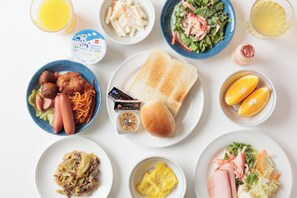 Buffet breakfast for a fee