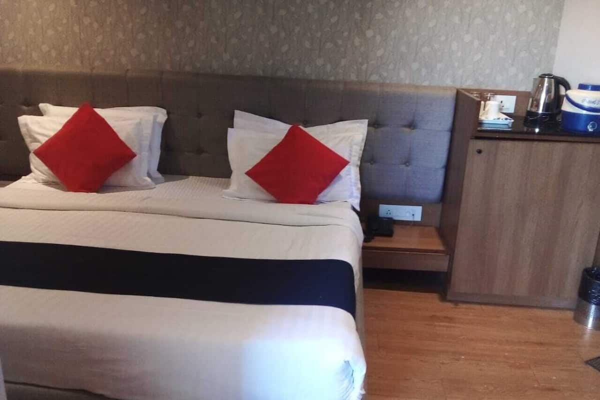 Standard-Doppelzimmer | 1 Schlafzimmer, Schreibtisch, kostenloses WLAN, Bettwäsche