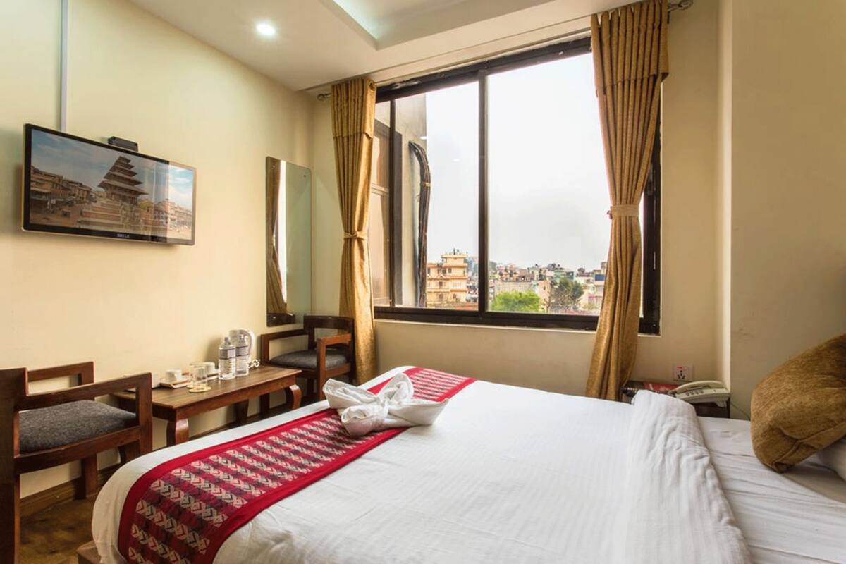 Desk, rollaway beds, free WiFi, bed sheets