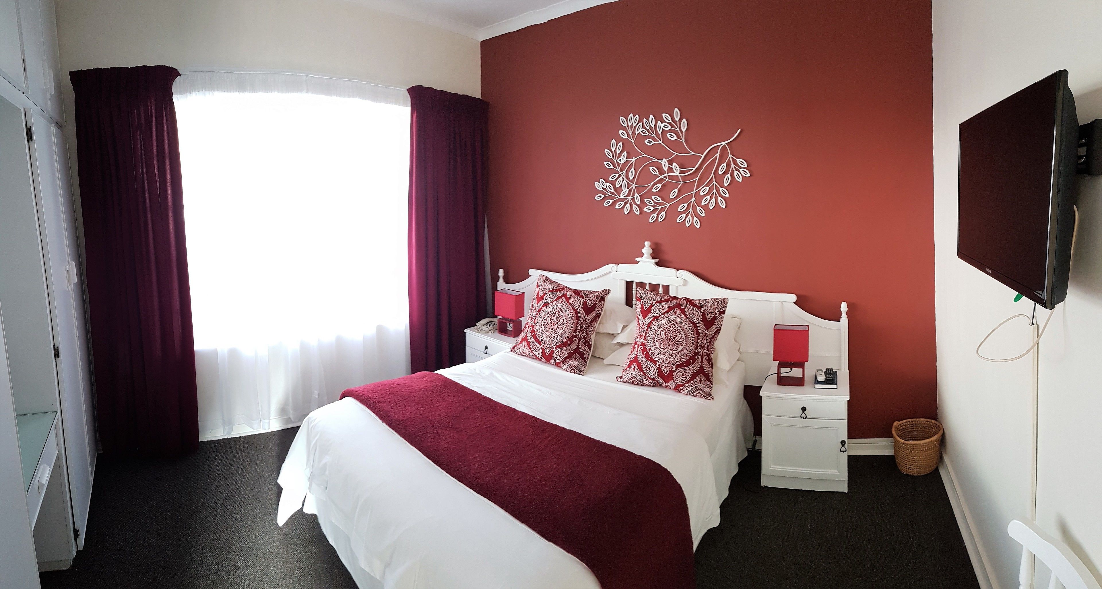 2 Bedroom Apartment | セーフティボックス (室内)、客室ごとに異なる装飾、デスク、アイロン / アイロン台