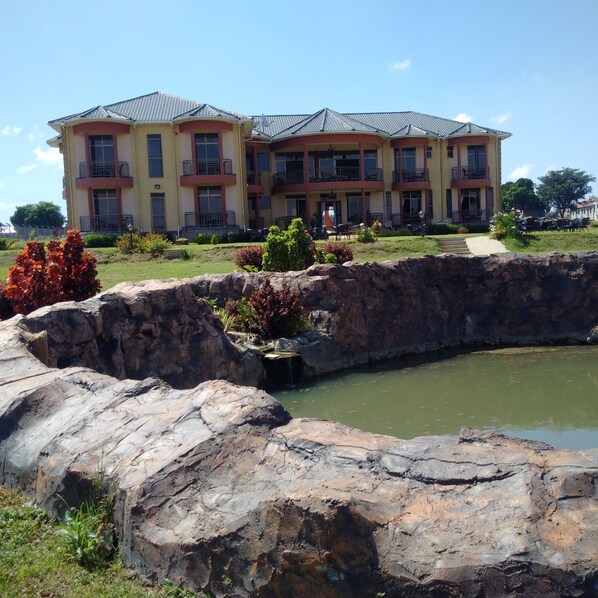 Property grounds - Hursey Resort Hotel (Soroti)