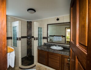 Free toiletries, towels - Diani Pearl Luxury Apartments (Diani Beach)