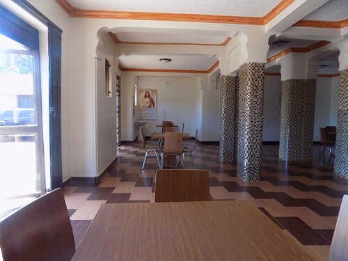 Olina Hotel and Apartments