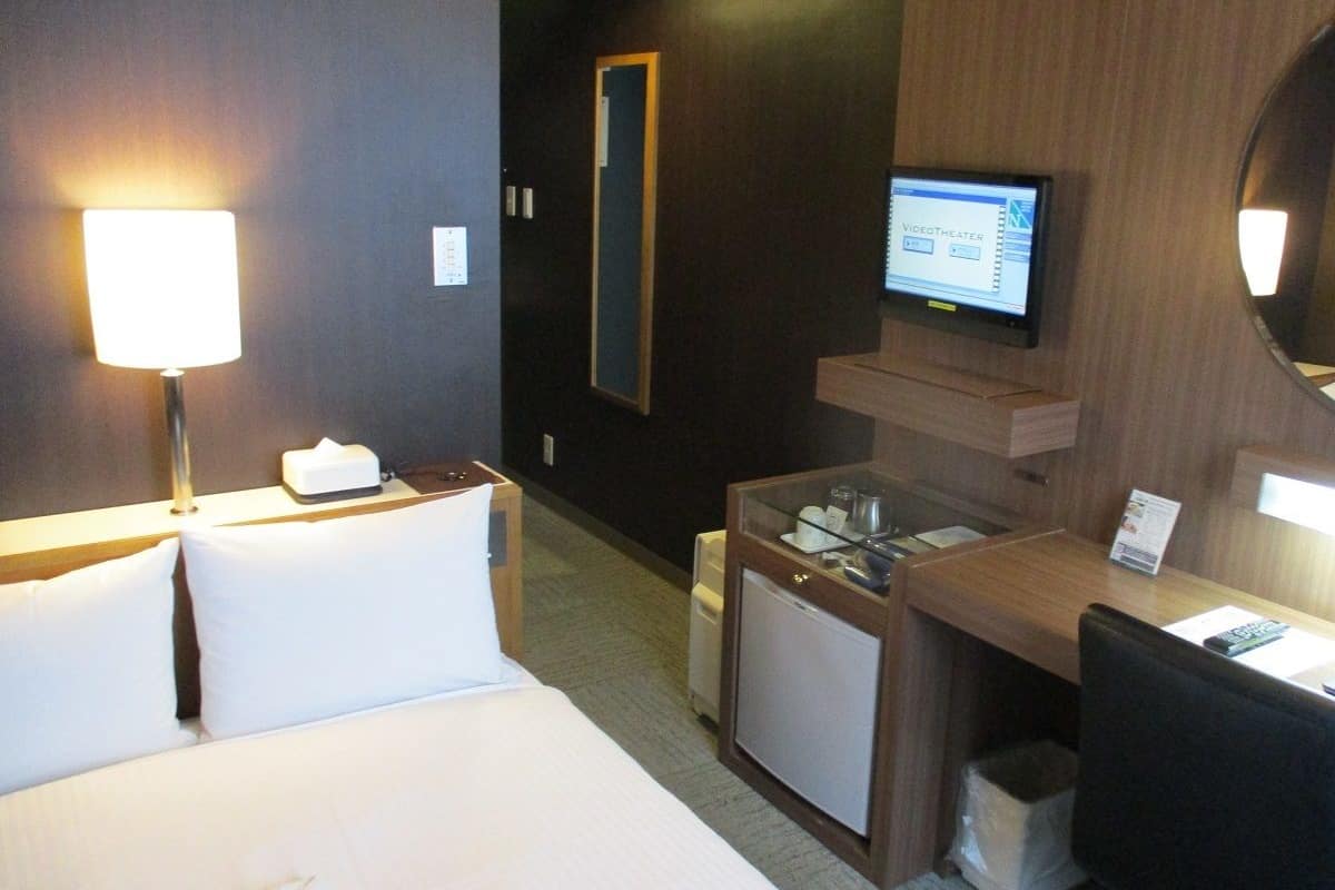 deluxe semi double room, non smoking | desk, laptop workspace, iron/ironing board, free wifi