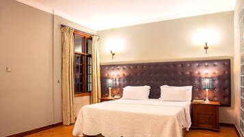 Classic Double or Twin Room, Balcony | Minibar, free cribs/infant beds, free WiFi, wheelchair access