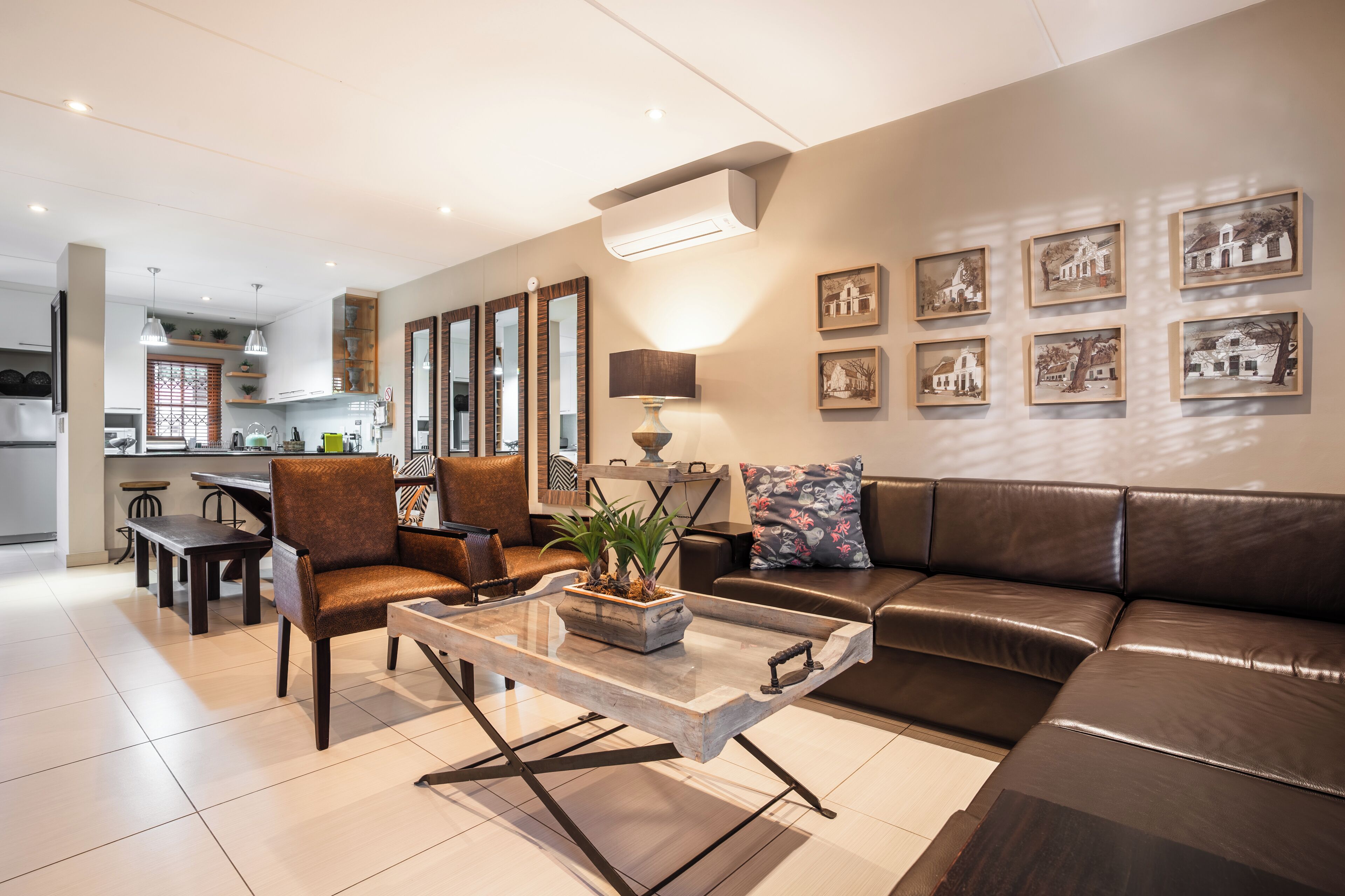 Appartement Luxe, 2 chambres | Coin séjour | Télévisions à écran plasma, Netflix, services de streaming