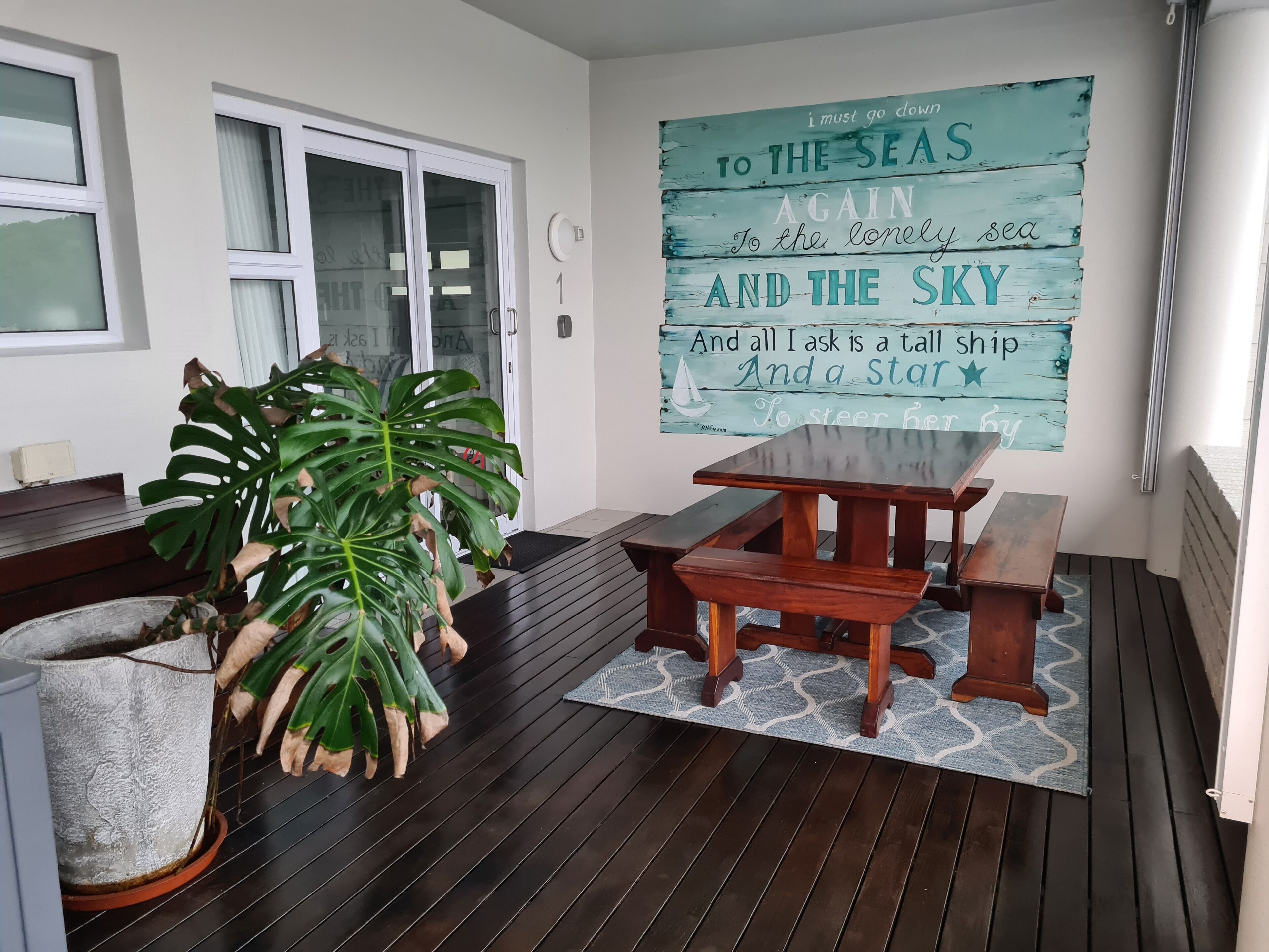 Apartamento clásico, 1 habitación, terraza, planta baja | Exterior