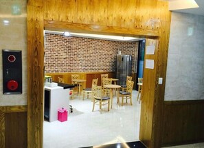 Petit déjeuner continental compris tous les jours