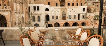 Tughan Hotel