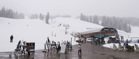 Snow and ski sports