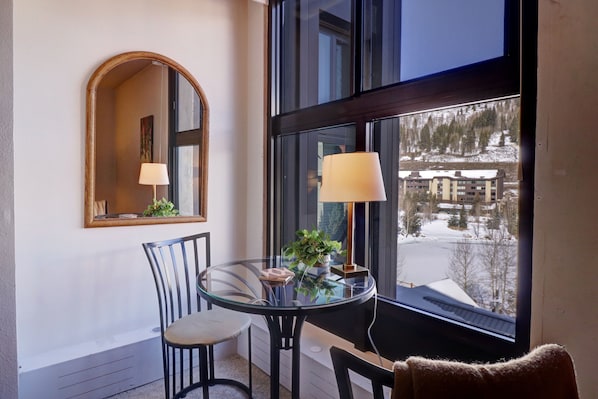 Dining - Perfectly Located Hotel Room, Steps to American Eagle chair - Ski-In Ski-Out Property - MP518H by RedAwning (Copper Mountain)