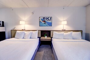Room, 1 Bedroom | Iron/ironing board, free WiFi, bed sheets