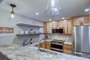 Condo, 1 Bedroom | Private kitchen | Fridge, microwave, oven, dishwasher