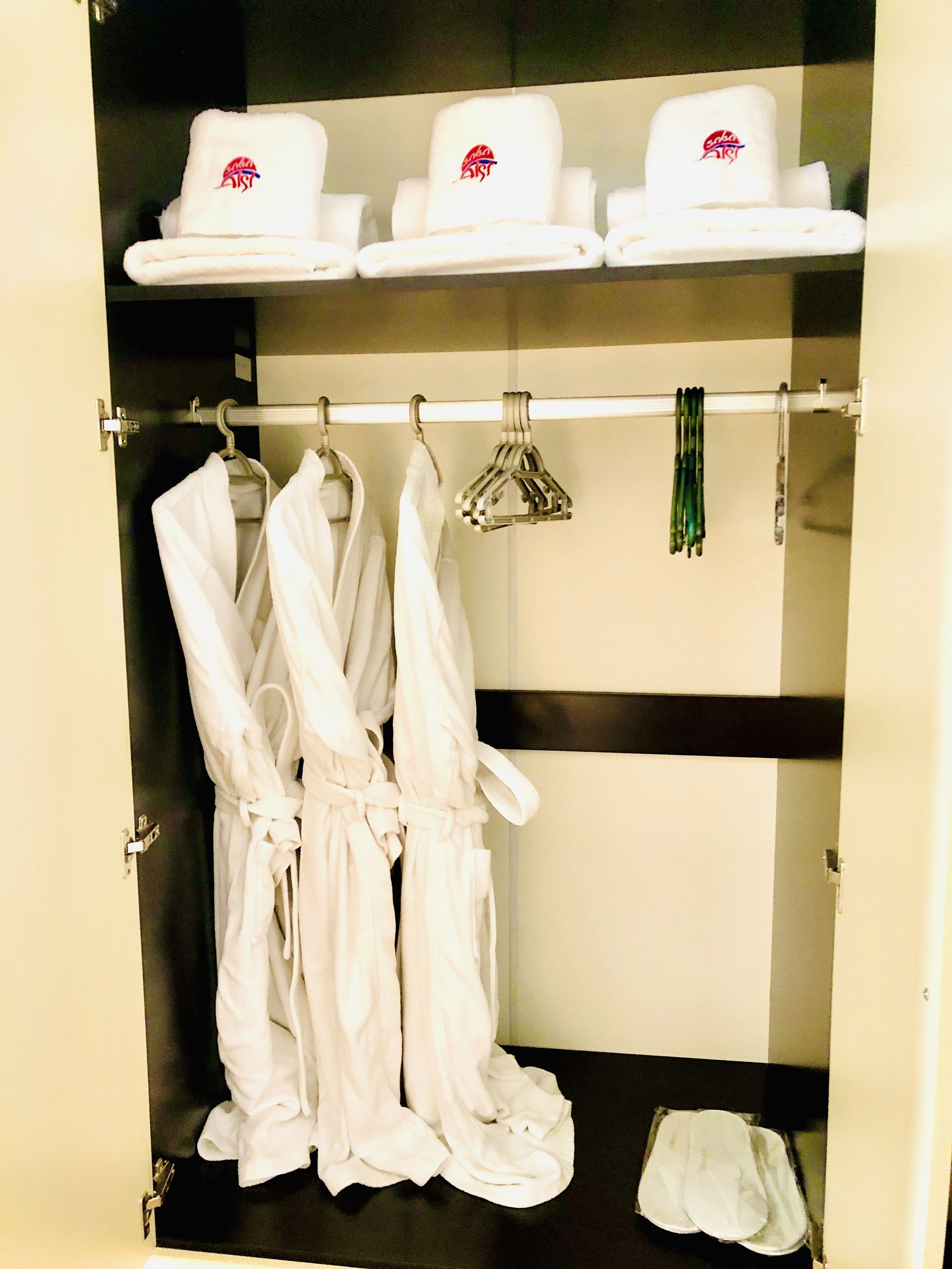 family room | premium bedding, memory-foam beds, minibar, in-room safe