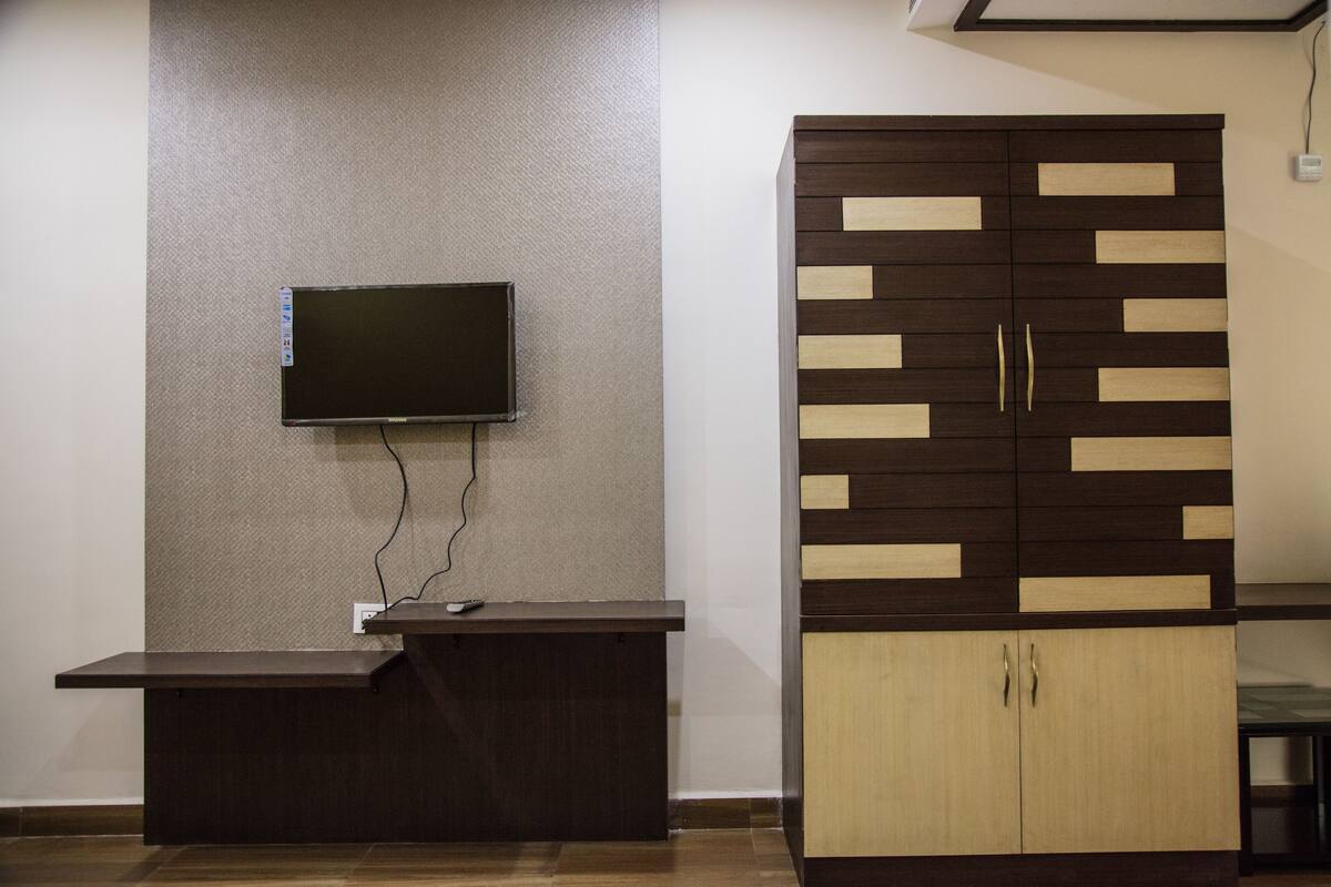 Deluxe Room (AC) | Room amenity