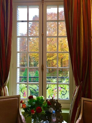 蜜月双人房, 1 张特大床, 阳台, 花园 | 阳台