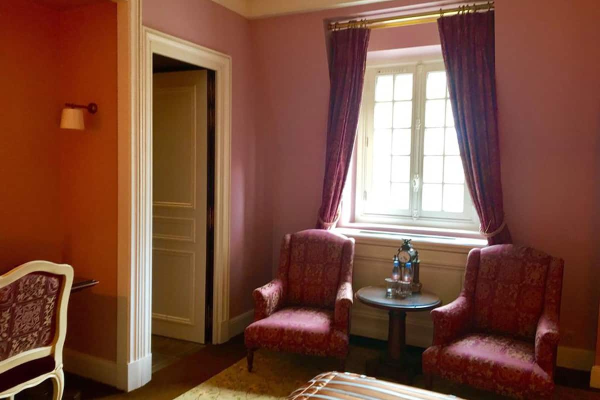 Senior Double Room, Multiple Beds, Ensuite, Garden Area | 1 bedroom, desk, blackout drapes, WiFi (free)