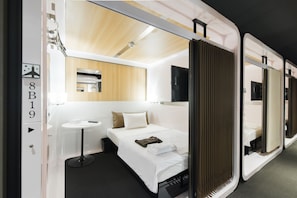 In-room safe, free WiFi - FIRST CABIN Kyoto Kawaramachi Sanjo (Kyoto)