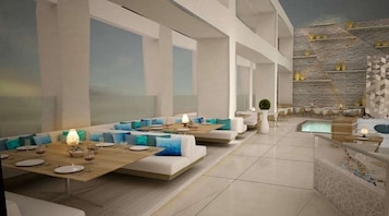 Se sirven desayunos, almuerzos y cenas; cocina internacional