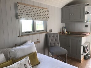 Chalet, Shared Bathroom (Shepherds Hut) | Individually decorated, individually furnished