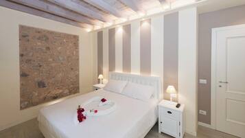 Villa, 2 Bedrooms | 1 bedroom, in-room safe, cots/infant beds, free WiFi