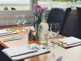 Lunch and dinner served