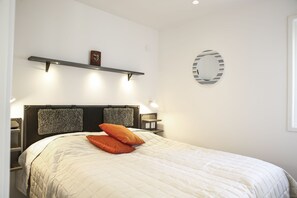 Hytte – deluxe, 2 soverom | Strykejern/-brett og wi-fi (inkludert)