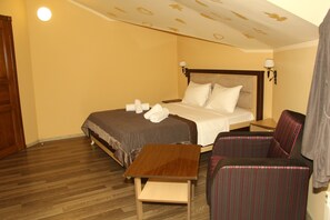 Standard Double Room, 1 Double Bed | Premium bedding, down comforters, minibar, in-room safe