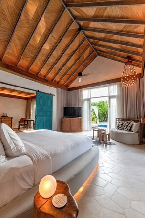 Sunset Beach Villa with Private Pool | Premium bedding, minibar, in-room safe, individually decorated - Sirru Fen Fushi Private Lagoon Resort (Gaakoshinbi)
